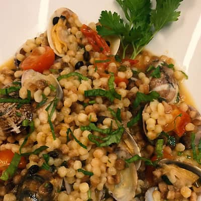 Fregula mit Muscheln